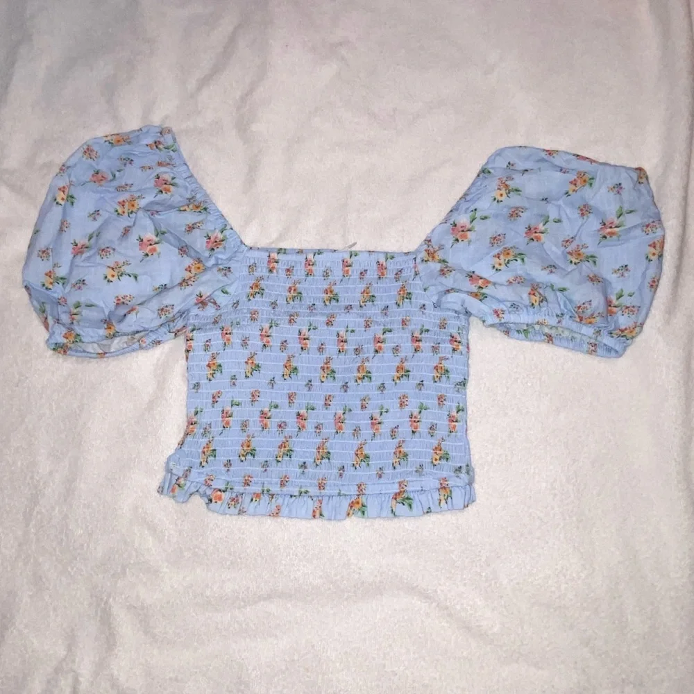 Altar'd State Blue Floral Smocked Blouse - Picture 5 of 7